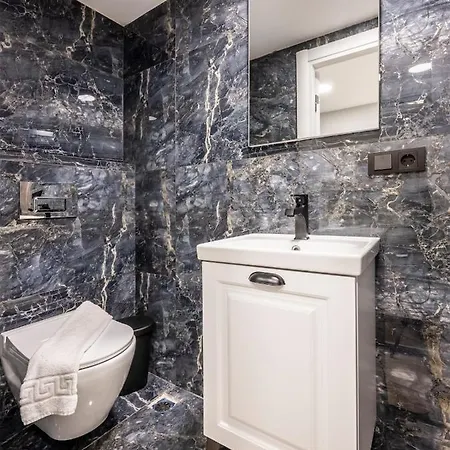 Inviting 1br Flat With Ac In Cihangir District Apartment *