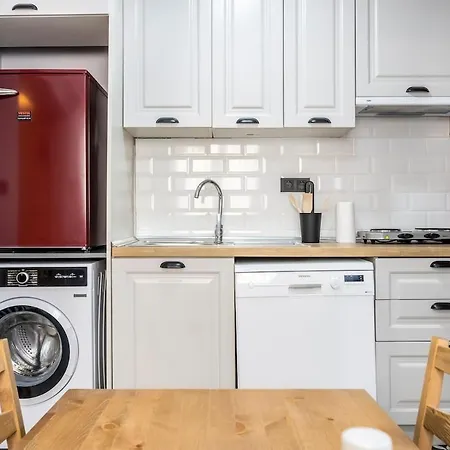 Inviting 1br Flat With Ac In Cihangir District