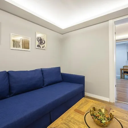 Inviting 1br Flat With Ac In Cihangir District דירה